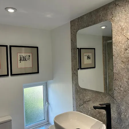 Baytree House 4*