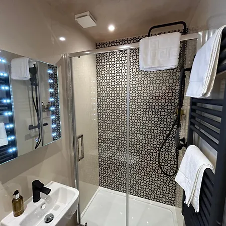 Baytree House Pensionat 4*