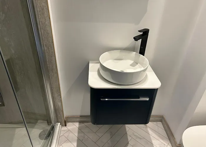 Baytree House Guest house 4*