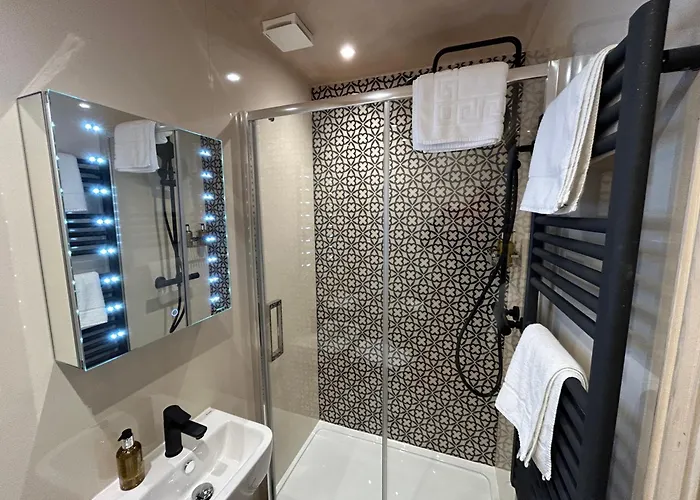 Baytree House Guest house 4*