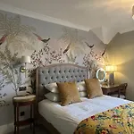 Baytree House Гостевой дом Харрогейт