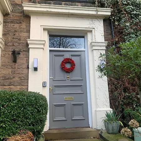 Baytree House 4*