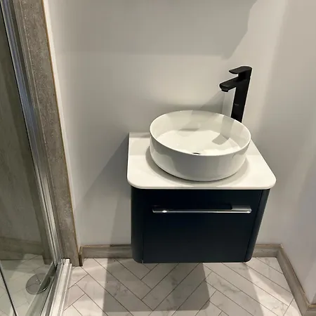 Baytree House Pensjonat 4*